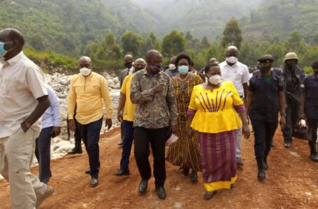 FLOODS: Prime Minister Nabbanja Queries Kasese Flood Victims Relief Items